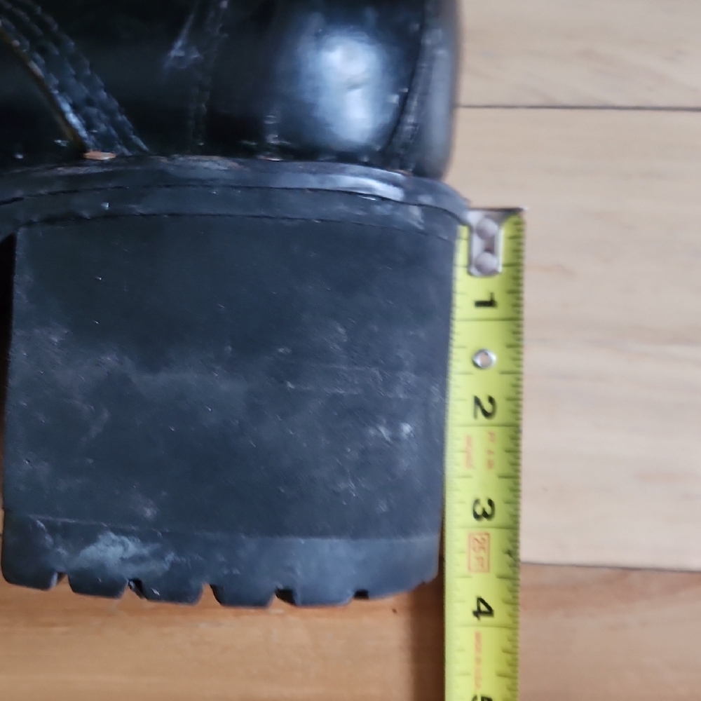 Black Platform Lace-Up Leather Boots - Picture 10 of 16